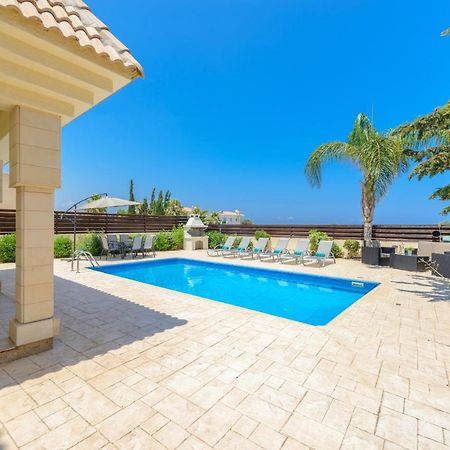 Villa Irina Paralimni Exterior photo